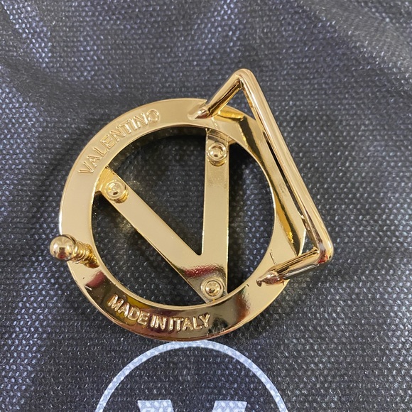 🆕 Valentino, by Mario Valentino Reversible Belt😍 - Picture 5 of 8